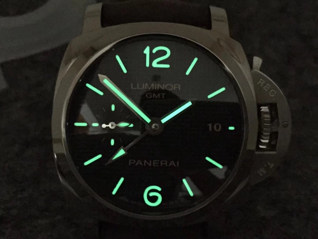 PAM 535 Dial Lume