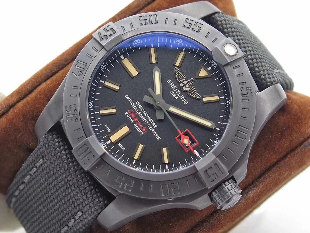 Replica Breitling Blackbird Titanium Watch