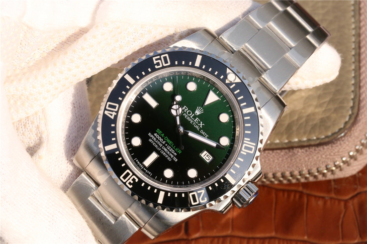 Replica Rolex Sea-Dweller D-Green Watch