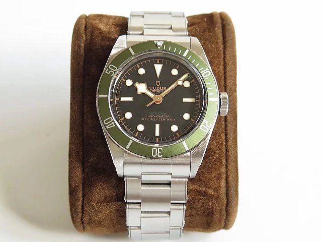 Replica Tudor Black Bay Green Watch