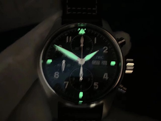 IW387903 Dial Lume