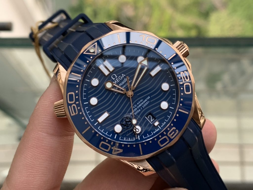 Replica Omega Seamaster Diver 300m Rose Gold Watch