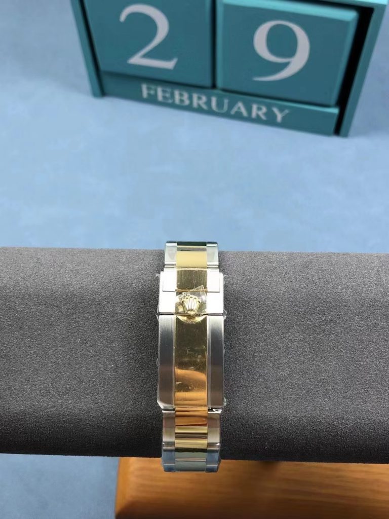 Rolex GMT-Master II 116713LN Bracelet